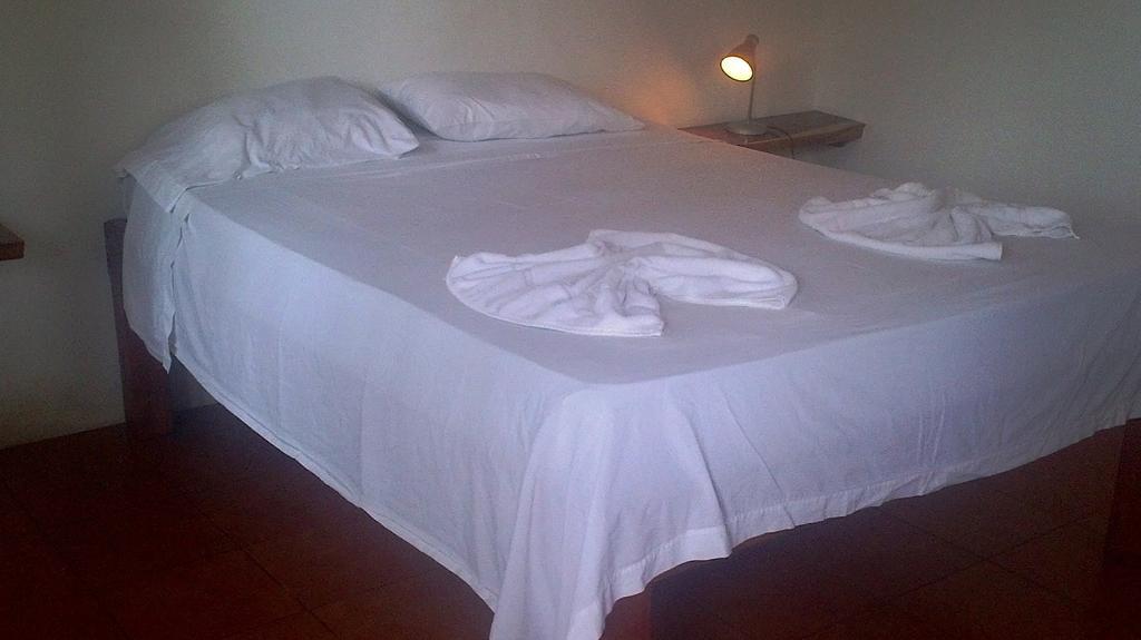 Hotel Three Monkeys Montezuma Habitación foto